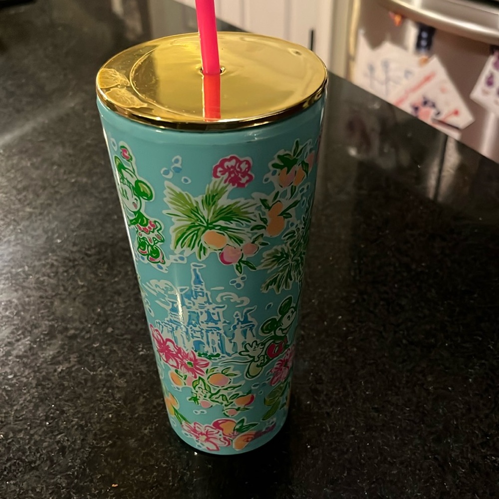 Used lilly pulitzer x Disney tumbler